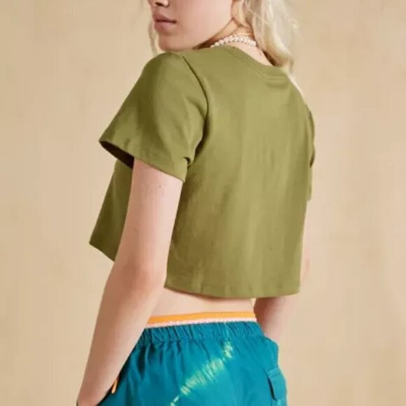 NWT Urban Outfitters Best Friend Easy Fit Green Tee - Picture 2 of 5